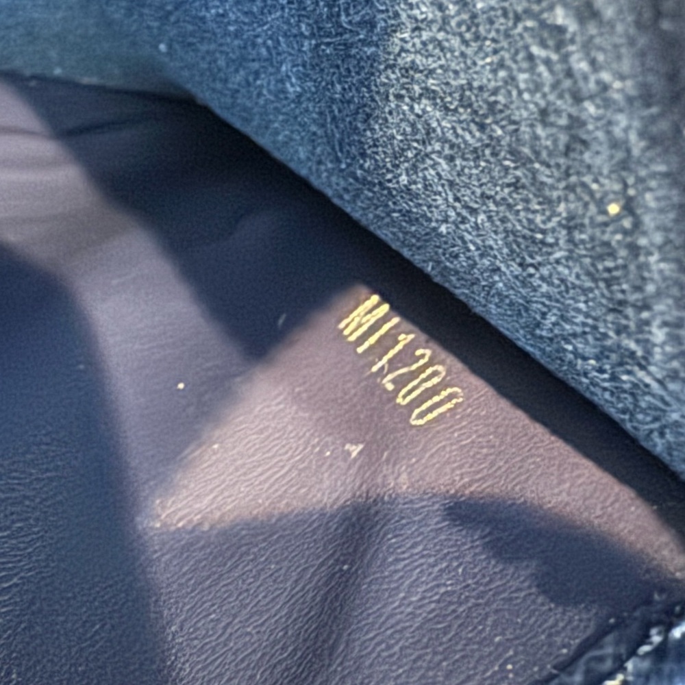 Louis Vuitton LV Escale Pochette Double Zip M69124 - Picture 14 of 15